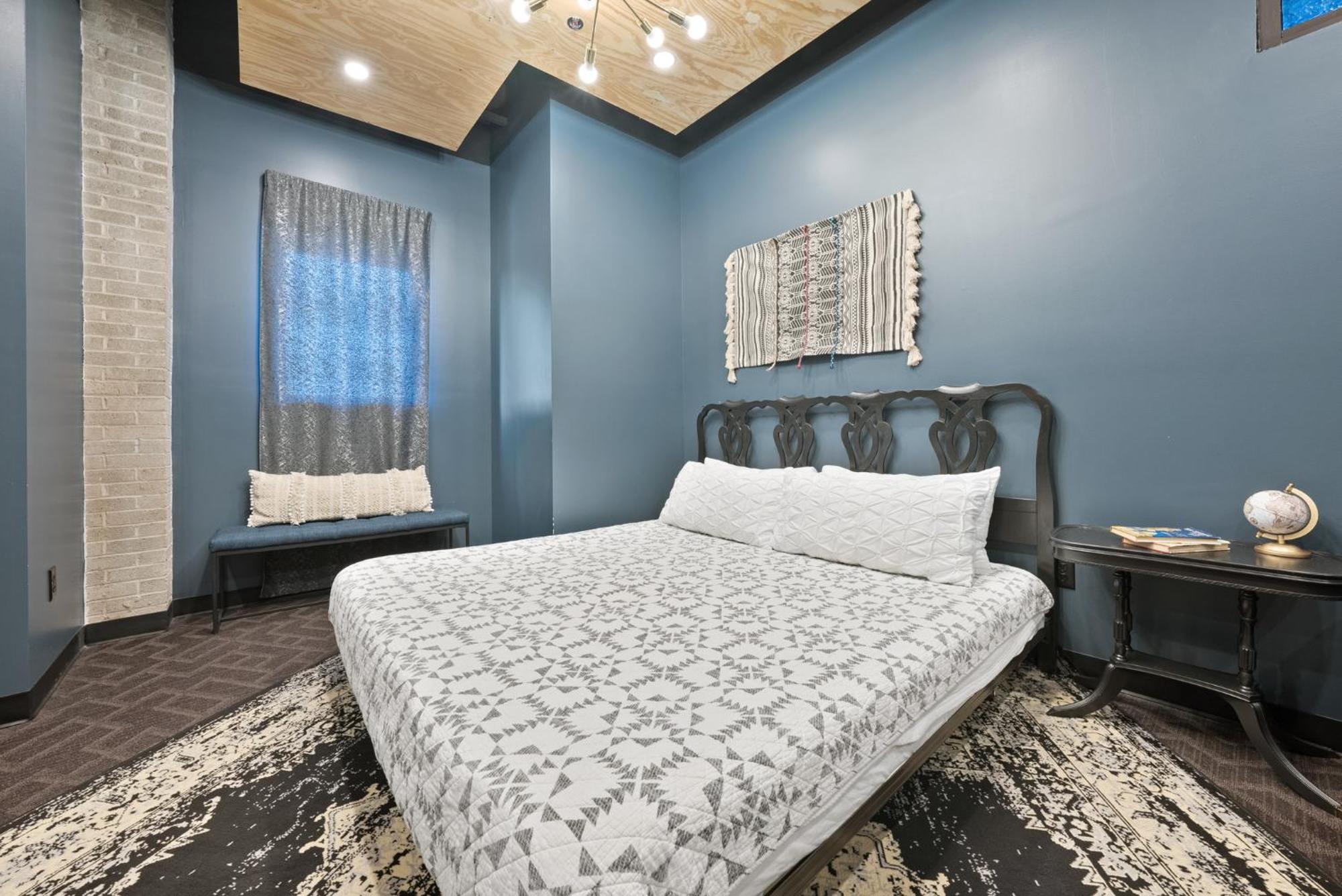 Hotel Indigo Pass Boutique